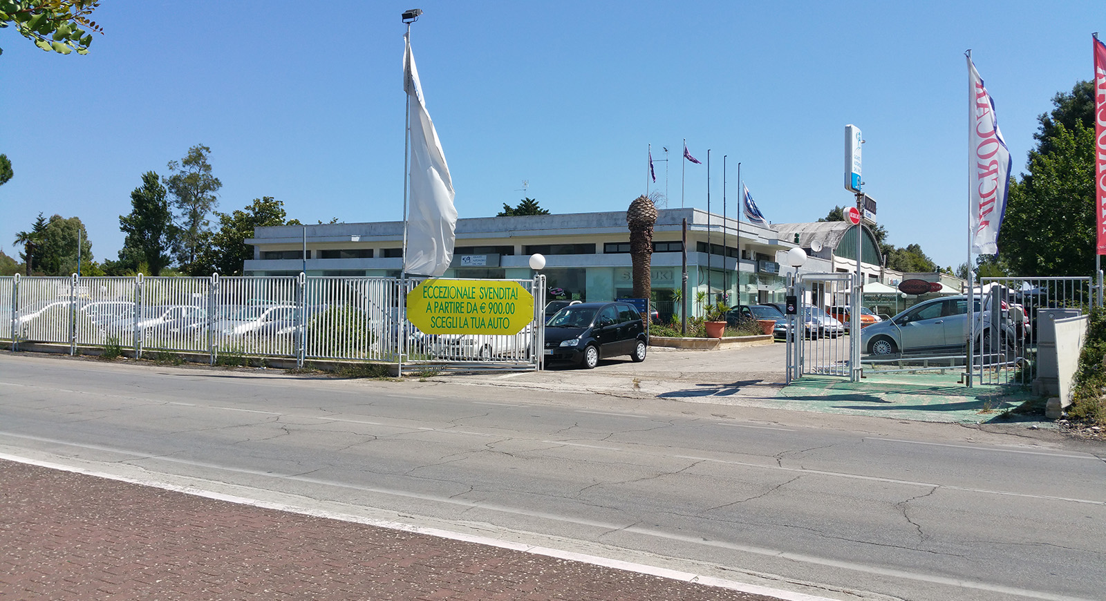 Uniiversal Auto | Concessionario di auto - Minicar - Multimarca - Usato